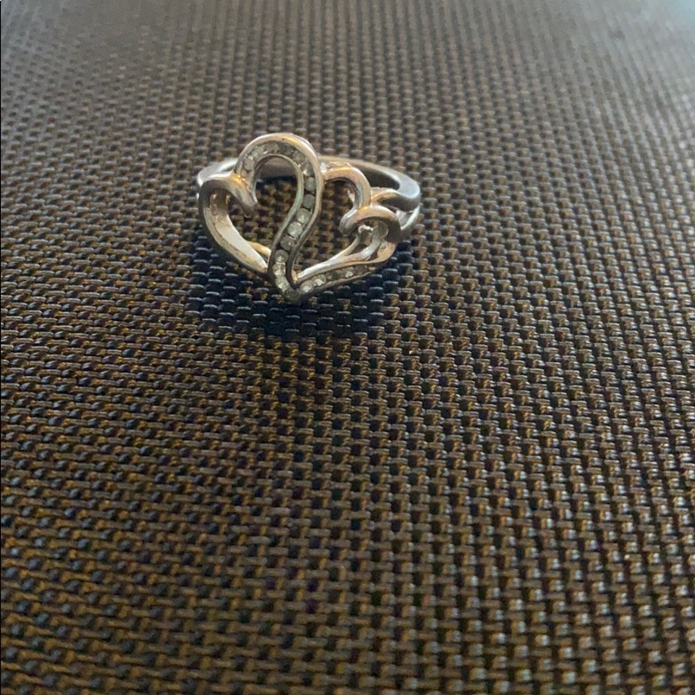 Women’s Sterling silver double heart ring w stones